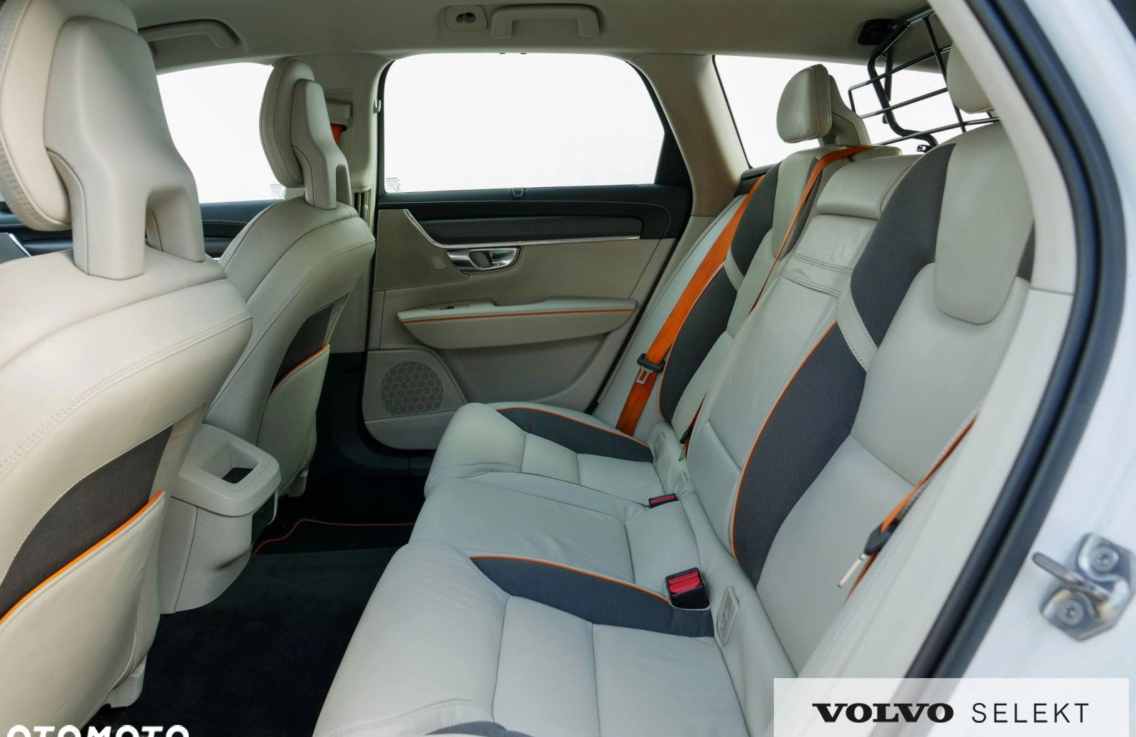 Volvo V90 Cross Country cena 152900 przebieg: 131120, rok produkcji 2018 z Gąbin małe 781